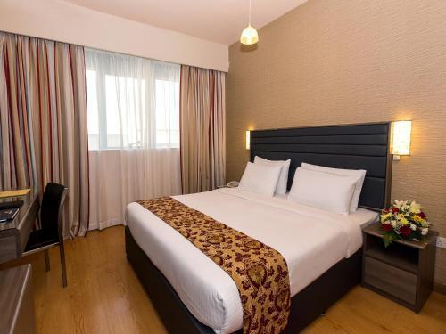 Oasis Deira Hotel Дубай Екстер'єр фото