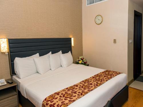 Oasis Deira Hotel Дубай Екстер'єр фото