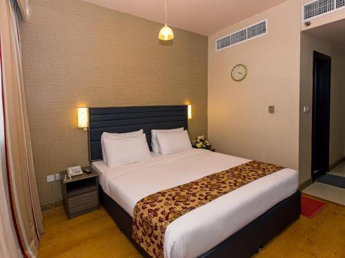 Oasis Deira Hotel Дубай Екстер'єр фото